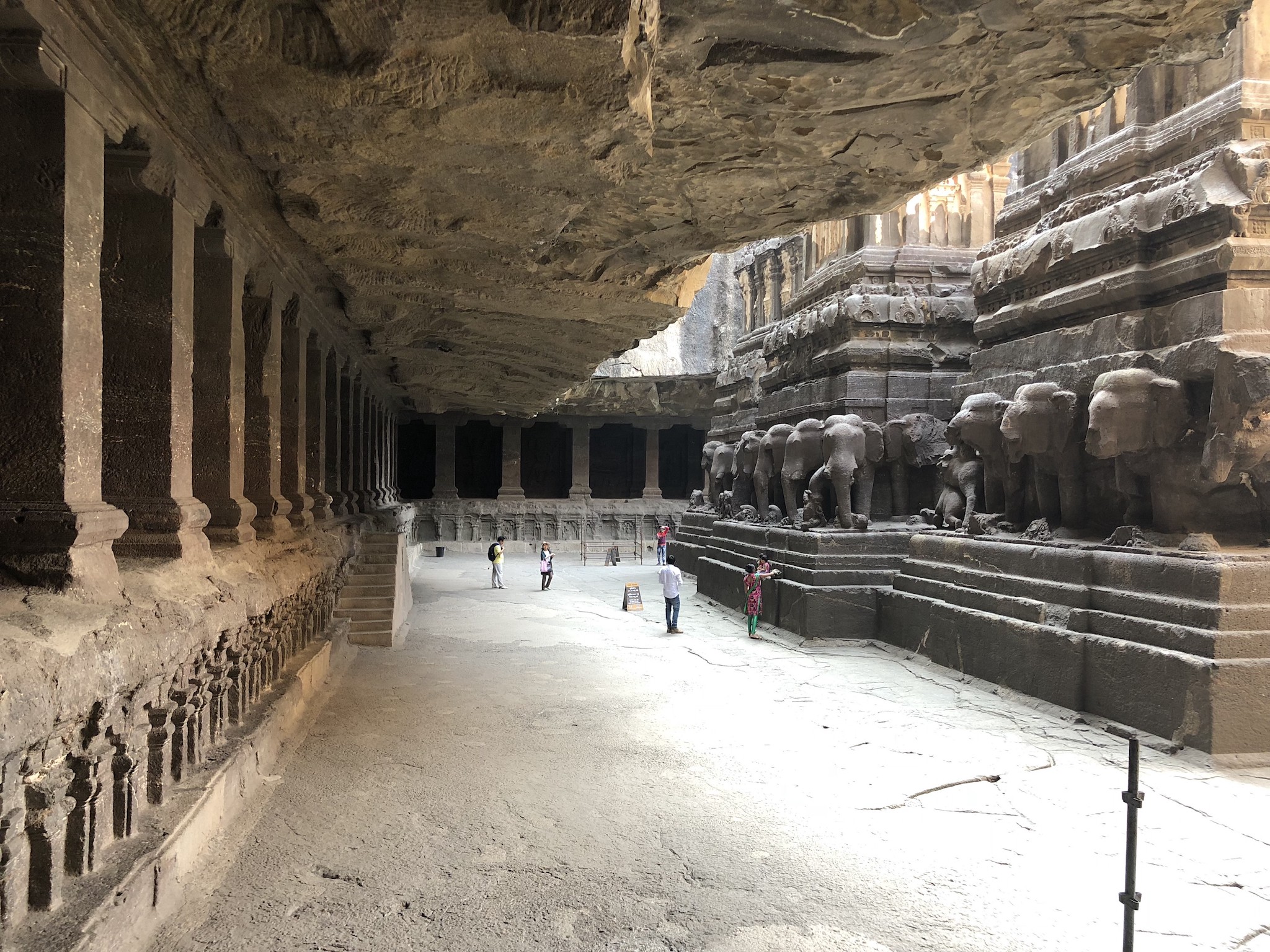 Cave 16