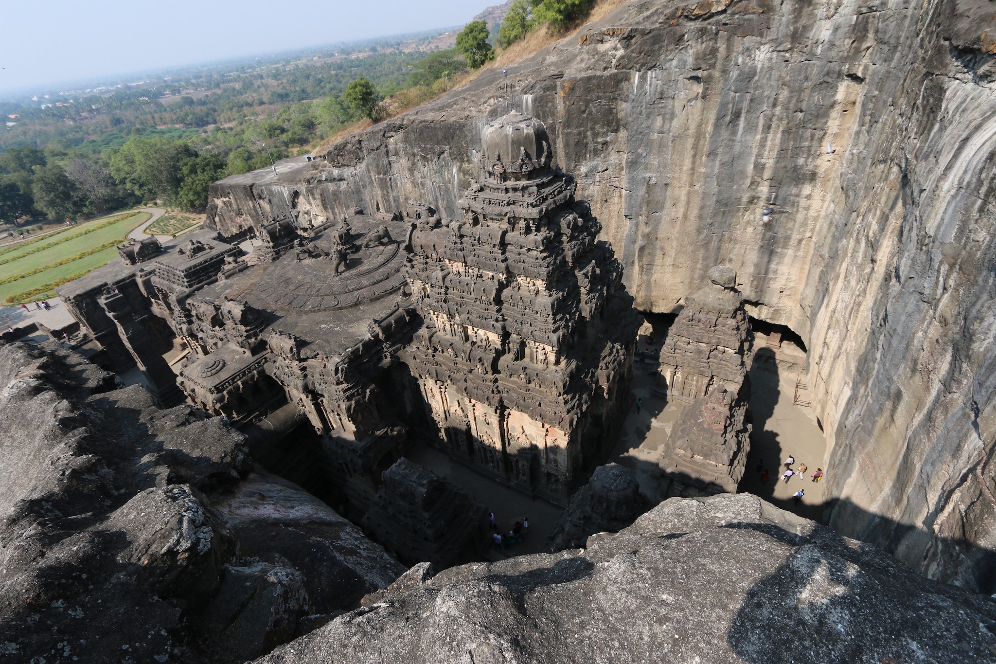 Cave 16